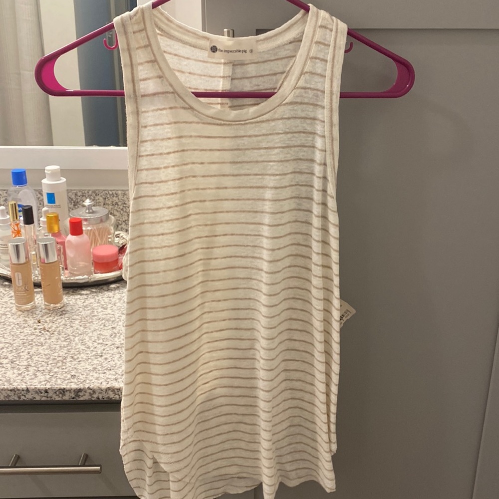 NWT! Impeccable Pig Tank